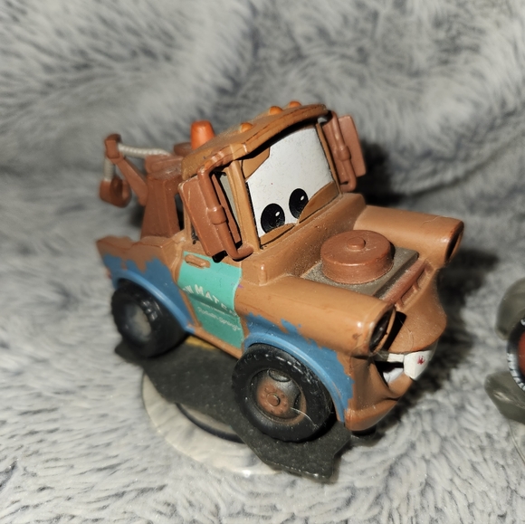 Disney Infinity 1.0 2.0 3.0 Tow Mater Cars Figure & lighting McQueen - Picture 4 of 11